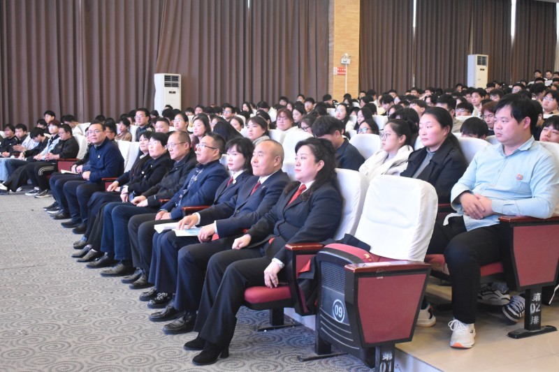 巡回法庭活动.jpg 巡回法庭活动.jpg